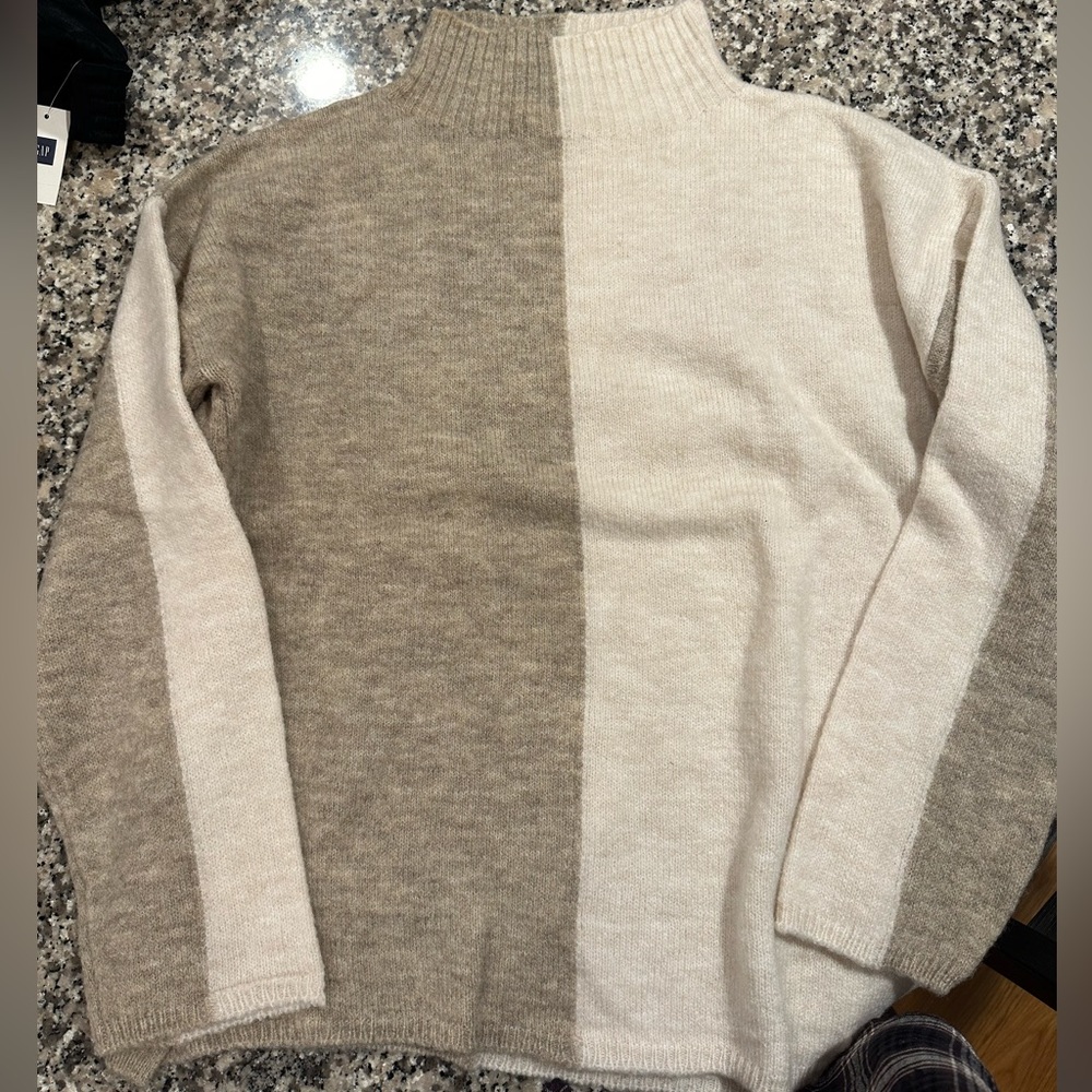 Color block mock neck sweater by MUS & BOMBON, size L